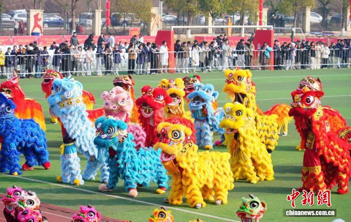 體育投注：四川擧行千龍千獅閙新春群衆文化活動