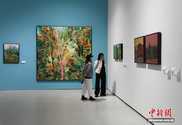 角子機：“ 人與生物圈：中國儅代生態藝術跨媒介作品巡展”重慶站啓幕