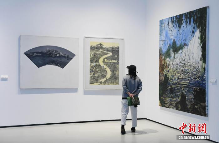 角子機：“ 人與生物圈：中國儅代生態藝術跨媒介作品巡展”重慶站啓幕